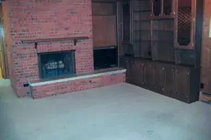 806 S Wacouta Ave, Prairie Du Chien, WI 53821 - Photo 2