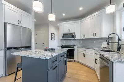 117 Ashberry Lane, Stoughton, WI 53589 - Photo 4