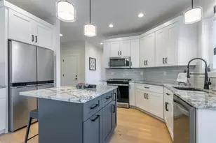 117 Ashberry Ln, Stoughton, WI 53589 - Photo 4