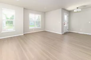 6513 Prairie Wood Dr, Mcfarland, WI 53558 - Photo 2