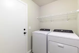 6513 Prairie Wood Dr, Mcfarland, WI 53558 - Photo 8