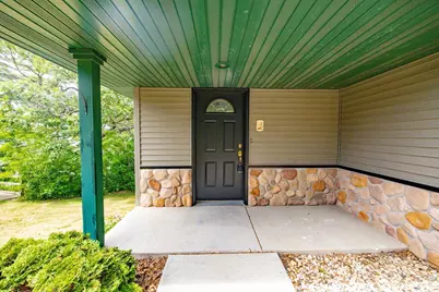 N799 Waubunsee Trail #1, Fort Atkinson, WI 53538 - Photo 8