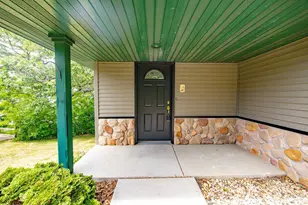 N799 Waubunsee Tr, Fort Atkinson, WI 53538 - Photo 8
