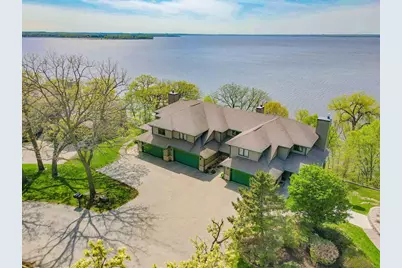N799 Waubunsee Trail #1, Fort Atkinson, WI 53538 - Photo 2