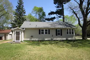 454 Center St, Adams, WI 53910 - Photo 4