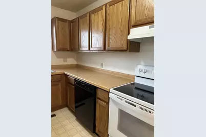 1215 Hollister Avenue, Tomah, WI 54660 - Photo 8