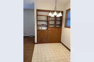 1215 Hollister Avenue, Tomah, WI 54660 - Photo 6