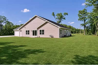 2241 S Haborn Drive, Beloit, WI 53511 - Photo 16