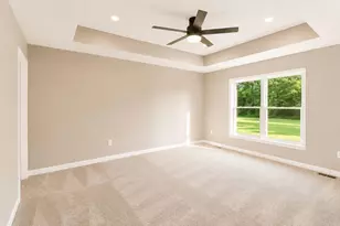 2241 S Haborn Dr, Beloit, WI 53511 - Photo 10