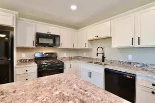 2243 S Haborn Dr, Beloit, WI 53511 - Photo 6