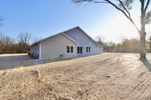 2243 S Haborn Dr, Beloit, WI 53511 - Photo 16