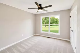 2243 S Haborn Dr, Beloit, WI 53511 - Photo 12