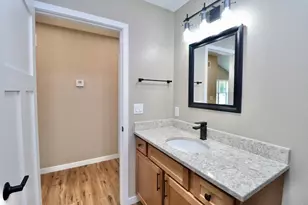 2243 S Haborn Dr, Beloit, WI 53511 - Photo 14