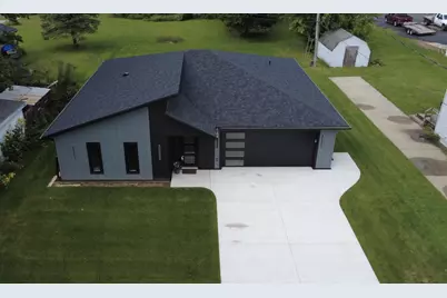 460 W 1st Street, Richland Center, WI 53581 - Photo 1