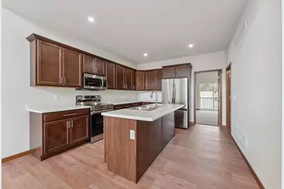 226 S Dewey Avenue, Reedsburg, WI 53959 - Photo 10