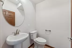 212 S Dewey Ave, Reedsburg, WI 53959 - Photo 16