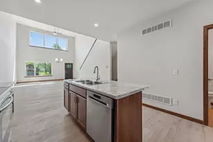 212 S Dewey Ave, Reedsburg, WI 53959 - Photo 14