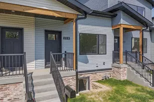 216 S Dewey Ave, Reedsburg, WI 53959 - Photo 2