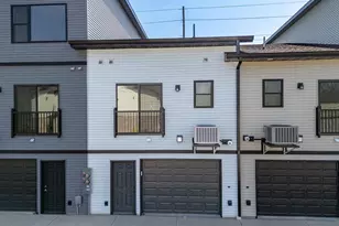 216 S Dewey Ave, Reedsburg, WI 53959 - Photo 4