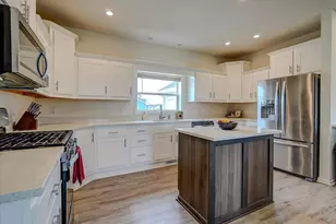 6605 Warner Farm Dr, DeForest, WI 53532 - Photo 14