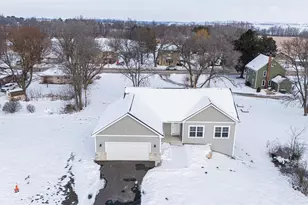 299 Teri Lee Ln, Orfordville, WI 53576 - Photo 4