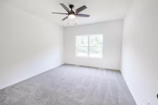 297 Teri Lee Ln, Orfordville, WI 53576 - Photo 16