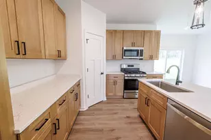 503 Teri Lee Ln, Orfordville, WI 53576 - Photo 8