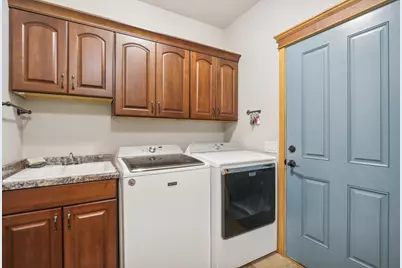 3811 Riege Lane, Deerfield, WI 53531 - Photo 34