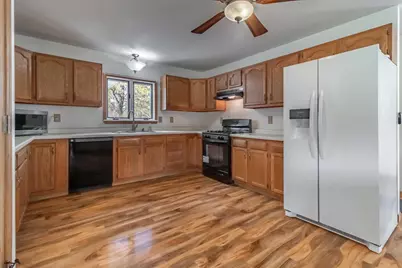 N10368 Queens Way, Necedah, WI 54646 - Photo 8