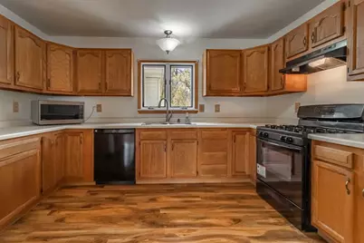 N10368 Queens Way, Necedah, WI 54646 - Photo 10