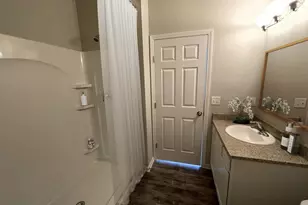 842 Sarah St, Belleville, WI 53508 - Photo 8