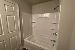 842 Sarah St, Belleville, WI 53508 - Photo 12