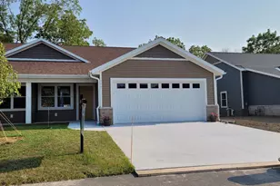 301 Edenview Ln, Eden, WI 53019 - Photo 2