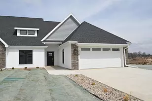 314 Willow St, Pardeeville, WI 53954 - Photo 26