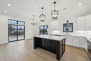 314 Willow St, Pardeeville, WI 53954 - Photo 2