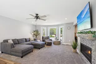 911 Fawn Ct, Wisconsin Dells, WI 53965 - Photo 28