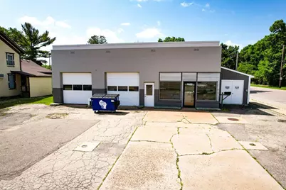 1002 E Main Street, Reedsburg, WI 53959 - Photo 1