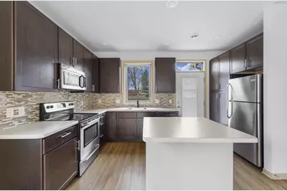 2811 No Oaks Ridge, Fitchburg, WI 53711 - Photo 2