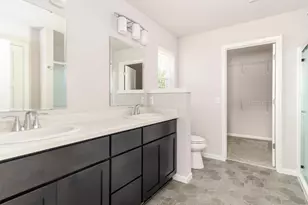 5924 Woodbine Dr, Madison, WI 53718 - Photo 10