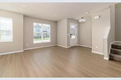 815 Indigo Lane, Waunakee, WI 53597 - Photo 2