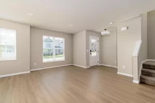 815 Indigo Ln, Waunakee, WI 53597 - Photo 2