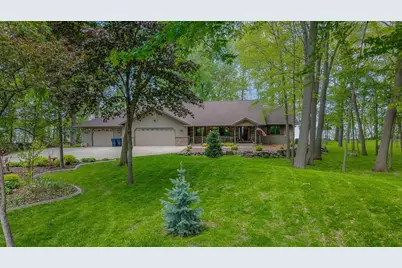 W9623 Rose Circle, Beaver Dam, WI 53916 - Photo 4