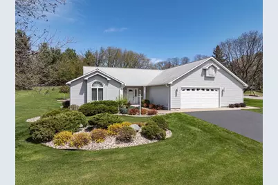 1633 Michigan Avenue, Wisconsin Dells, WI 53965 - Photo 1