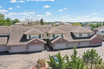 670 E Lake Avenue #202, Wisconsin Dells, WI 53940 - Photo 4