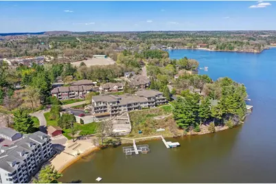 670 E Lake Avenue #202, Wisconsin Dells, WI 53940 - Photo 2