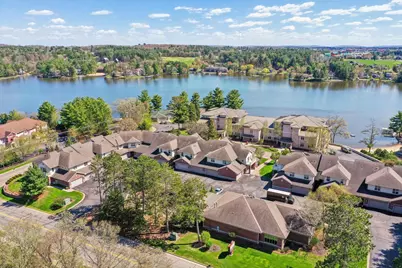 670 E Lake Avenue #202, Wisconsin Dells, WI 53940 - Photo 1