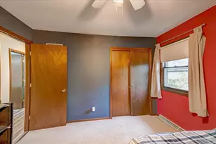 864 Suellen Ln, Portage, WI 53901 - Photo 20