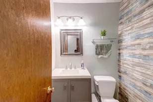 864 Suellen Ln, Portage, WI 53901 - Photo 18