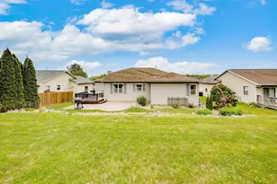 1229 W Bloomingfield Dr, Whitewater, WI 53190 - Photo 10