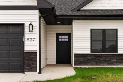 527 S 7th Street, Janesville, WI 53536 - Photo 4